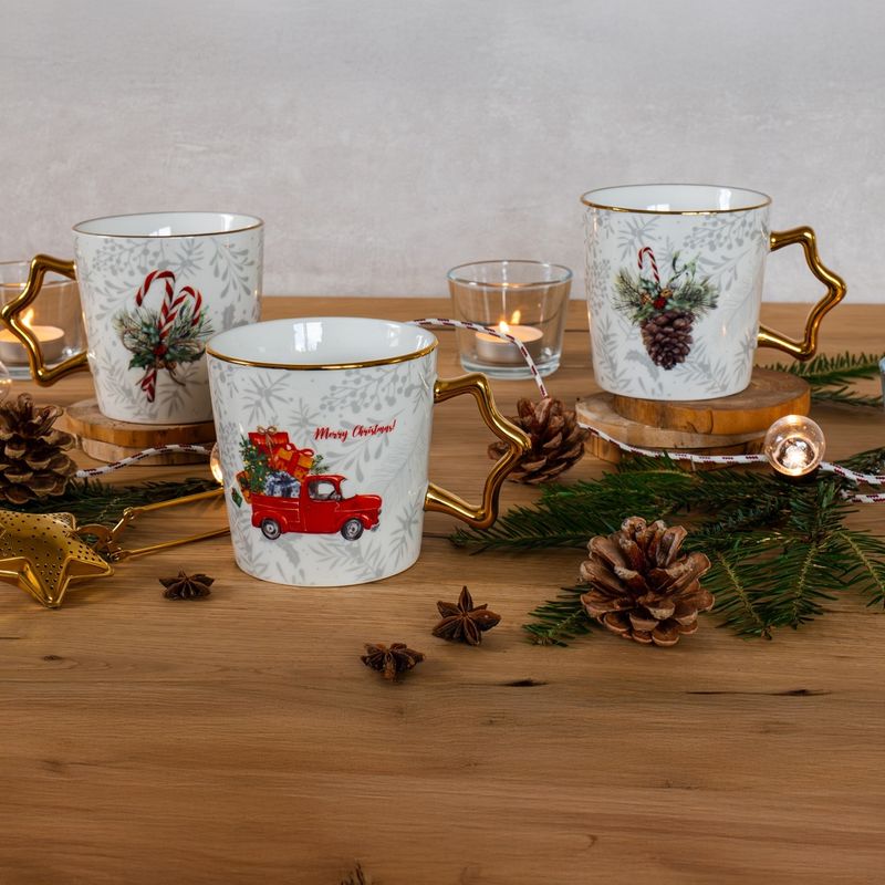 Casa si Gradina - Bucatarie si vesela - Cani si pahare - Cani si cesti - Cana AMBITION Star, cu motive de Craciun, 390ml, portelan, con - Infinity.ro