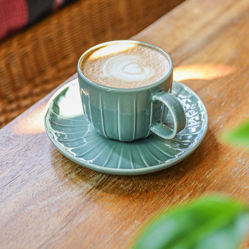 Casa si Gradina - Bucatarie si vesela - Cani si pahare - Cani si cesti - Ceasca AMBITION Ligne, 220ml, portelan, verde - Infinity.ro