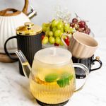 Casa si Gradina - Bucatarie si vesela - Cani si pahare - Cani si cesti - Ceasca AMBITION Curly Gold, 250ml, portelan, negru - Infinity.ro