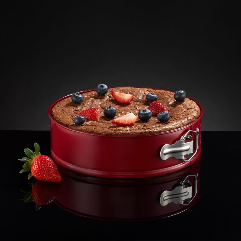 Casa si Gradina - Bucatarie si vesela - Vase pentru gatit - Tavi copt - Forma tort AMBITION Noel, 24cm, baza detasabila, invelis non-stick - Infinity.ro