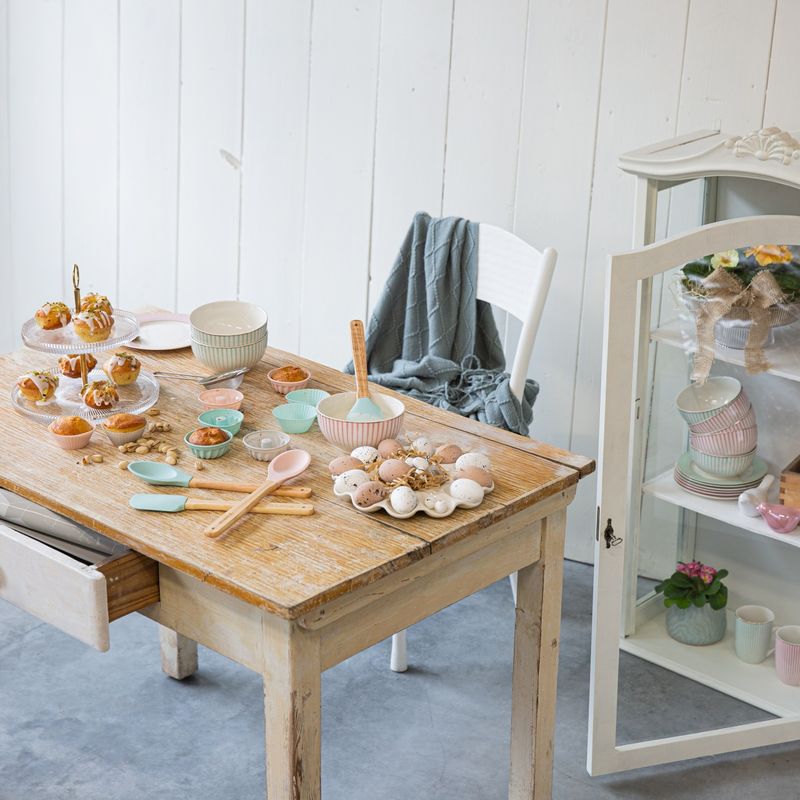 Casa si Gradina - Bucatarie si vesela - Ustensile bucatarie - Polonice, linguri si clesti de bucatarie - Lingura patiserie cu capat tesit, menta, maner bambus, AMBITION Alice - Infinity.ro