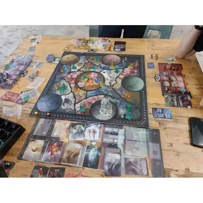 Jucarii, Copii si Bebe - Jucarii si jocuri - Jocuri si puzzle - Jocuri de societate - Joc de societate Icaion Essential Edition - Infinity.ro