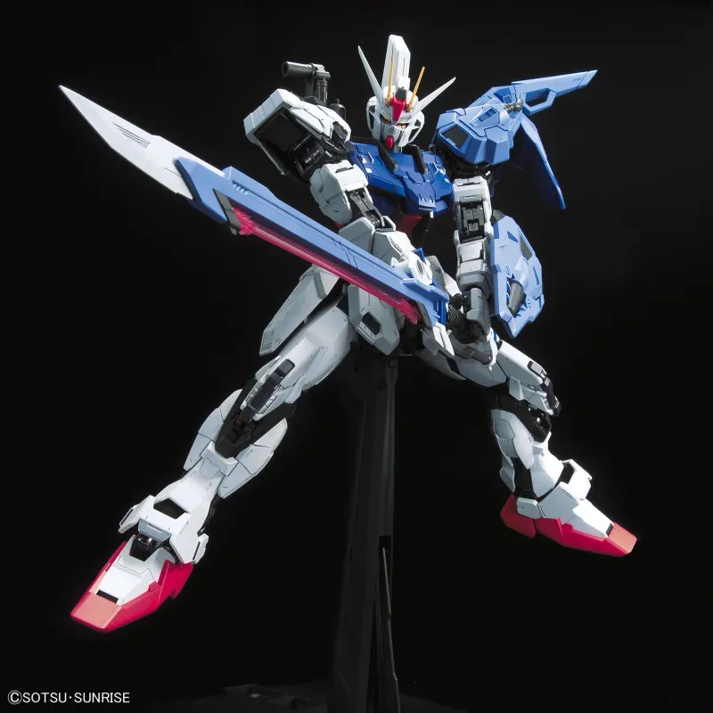 Jucarii, Copii si Bebe - Jucarii si jocuri - Figurine - Figurina Bandai PG 1/60 Perfect Strike Gundam - Infinity.ro
