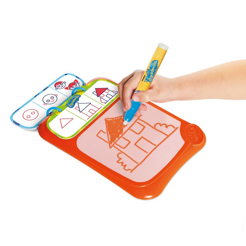 Jucarii, Copii si Bebe - Jucarii si jocuri - Jucarii & jocuri educative - Seturi pictura si desen - Tablita pentru desenat cu apa Tomy - Aquadoodle - Infinity.ro