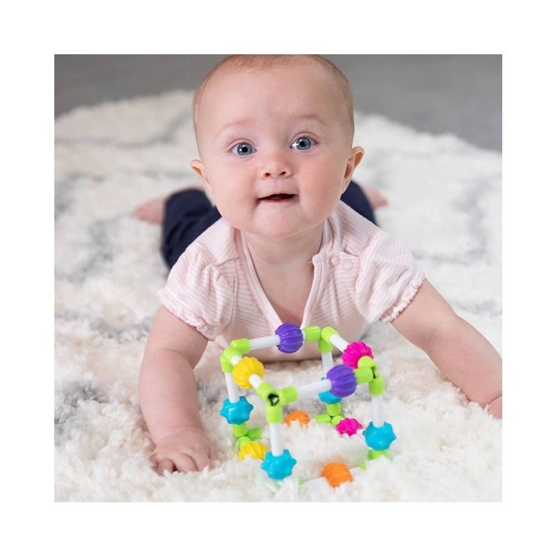 Jucarii, Copii si Bebe - Jucarii si jocuri - Jucarii bebelusi - Jucarii interactive bebelusi - Fat brain cub flexibil quubi - Infinity.ro