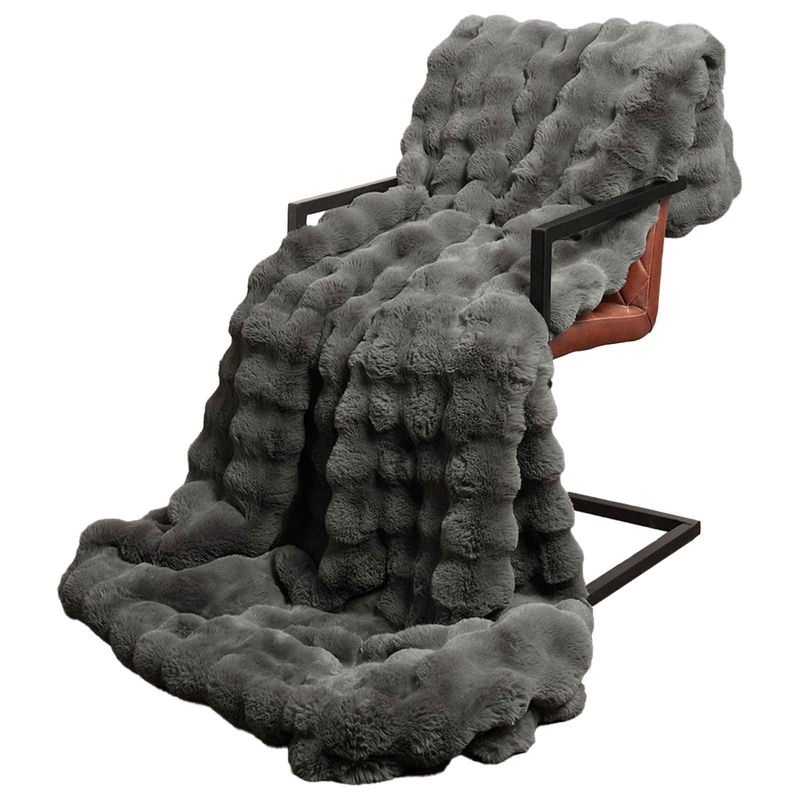 Casa si Gradina - Textile si covoare - Lenjerii de pat - Cearceafuri de pat - Patura din Blana sintetica de Iepure Gri inchis 150 x 220 cm - Infinity.ro