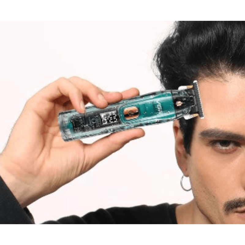 Ingrijire personala si Cosmetice - Aparate & accesorii ingrijire personala - Aparate de ras si tuns - Aparate de tuns - Aparat de tuns profesional VGR V 961 fara fir incarcare USB - Infinity.ro