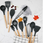 Casa si Gradina - Bucatarie si vesela - Ustensile bucatarie - Seturi ustensile de bucatarie - Set 12 ustensile de bucatarie Lemn/Silicon Negru - Infinity.ro
