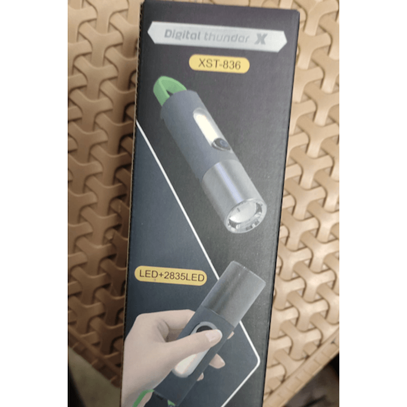 Casa si Gradina - Corpuri si surse de iluminat - Iluminat exterior - Lanterne - Lanterna de Camping 20cm cu Acumulator si Agatatoare Digital Thunder XST 836 - Infinity.ro