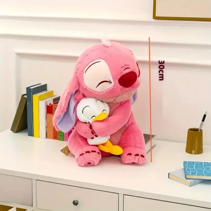 Jucarii, Copii si Bebe - Jucarii si jocuri - Jucarii de plus - Jucarie Stitch plus cu ratusca 30 cm plus premium, cadou dragalas pentru copii, baieti si fete, ABYZ culoare Roz - Infinity.ro
