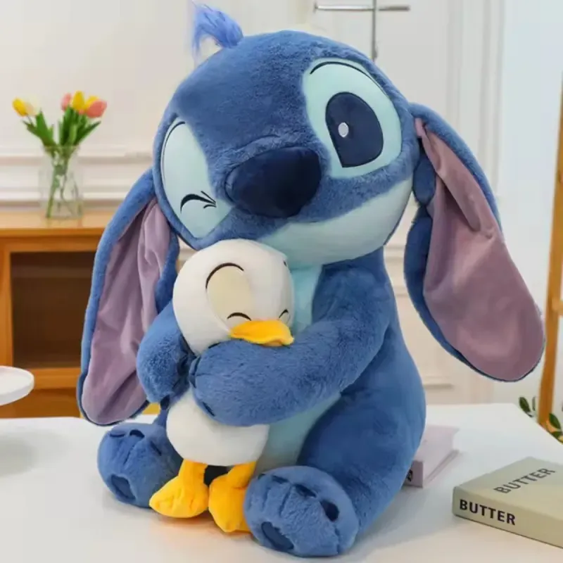 Jucarii, Copii si Bebe - Jucarii si jocuri - Jucarii de plus - Jucarie Stitch plus cu ratusca 30 cm plus premium, cadou dragalas pentru copii, baieti si fete, ABYZ culoare Albastru - Infinity.ro