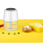 Electronice si Electrocasnice - Electrocasnice bucatarie - Mixere, tocatoare & roboti de bucatarie - Blendere si mini tocatoare - Mini Blender electric, 3 cutite, incarcare USB, tocator pentru legume 250 ML - Infinity.ro