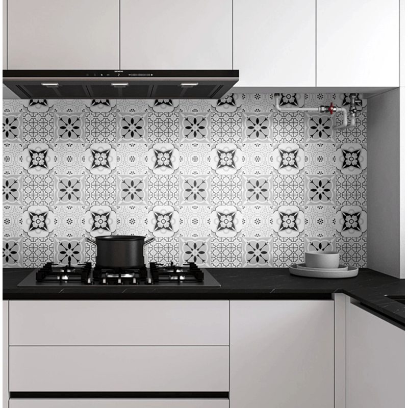 Casa si Gradina - Decoratiuni - Tapet - Set 12 placi autocolante din vinil 30 x 30 cm rezistente la apa model FLORAL ALB NEGRU DP0202 - Infinity.ro