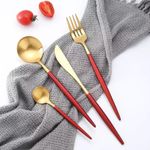 Casa si Gradina - Bucatarie si vesela - Vesela si tacamuri - Tacamuri si seturi - Set de 24 piese tacamuri in stil portughez- culoare rosu si auriu - Infinity.ro