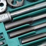 Casa si Gradina - Constructii - Scule de mana si unelte - Seturi scule - Cutie 12 piese Filiere si Tarozi tip trusa - Infinity.ro