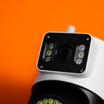 Casa si Gradina - Electrice - Smart Home - Camere de supraveghere - Camera de supraveghere IP 2 EYES VIEW 2 ECRANE in acelasi timp 5.0MPX rotire 360 ​​​​de grade vedere pe timp de noapte - Infinity.ro