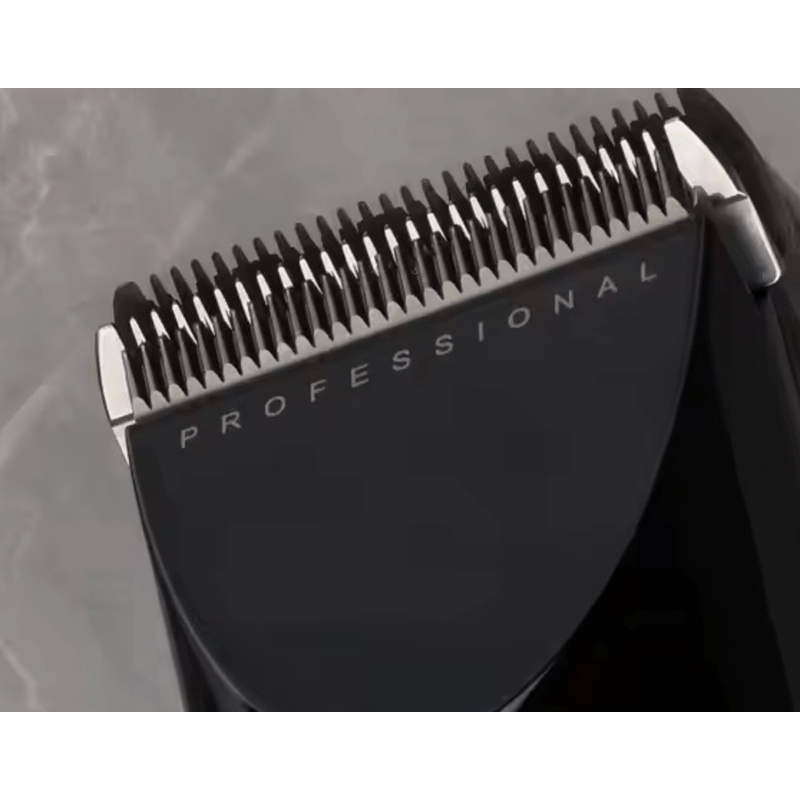 Ingrijire personala si Cosmetice - Aparate & accesorii ingrijire personala - Aparate de ras si tuns - Aparate de tuns - Aparat de tuns fara fir VGR V698 4 distantiere afisaj LED cu suport incarcare USB - Infinity.ro