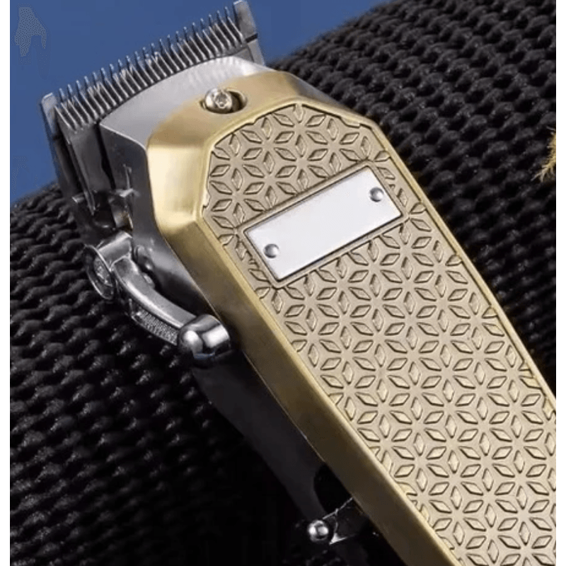 Ingrijire personala si Cosmetice - Aparate & accesorii ingrijire personala - Aparate de ras si tuns - Aparate de tuns - Aparat de tuns profesional Andowl Q LF938 afisaj LED wireless performanta de inalta calitate si design elegant - Infinity.ro