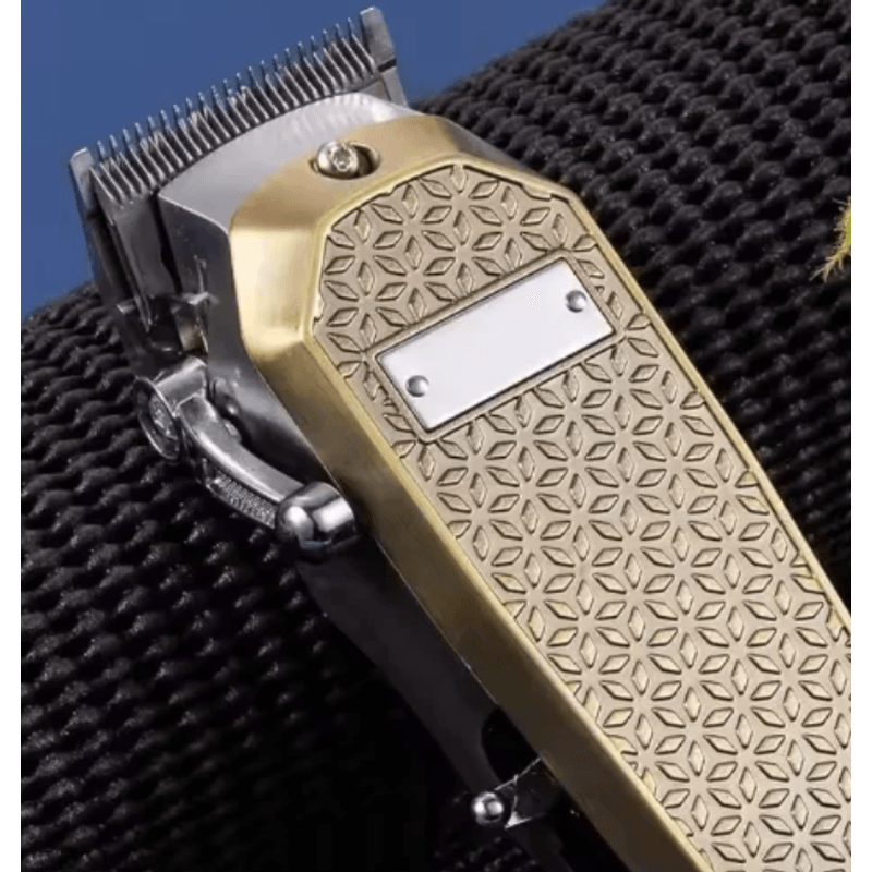 Ingrijire personala si Cosmetice - Aparate & accesorii ingrijire personala - Aparate de ras si tuns - Aparate de tuns - Masina de tuns reincarcabila Andowl Q LF938 - Infinity.ro