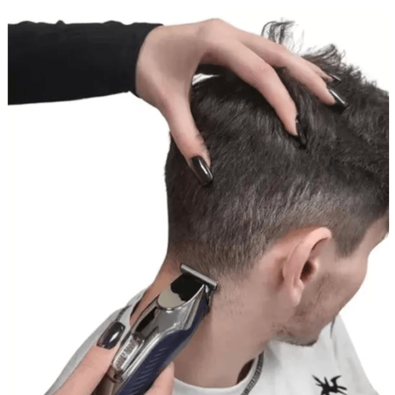 Ingrijire personala si Cosmetice - Aparate & accesorii ingrijire personala - Aparate de ras si tuns - Aparate de tuns - Aparat de tuns AO50008 reincarcabil portabil - Infinity.ro