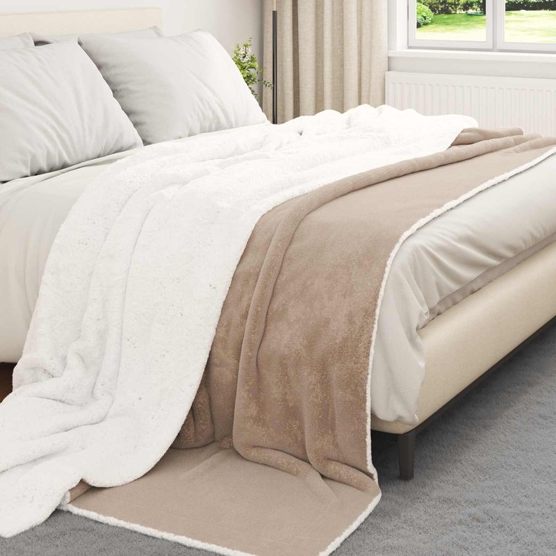 Casa si Gradina - Textile si covoare - Pături și cuverturi - Pături - Patura Culoare Camila 220 x 240 cm Molton - Infinity.ro