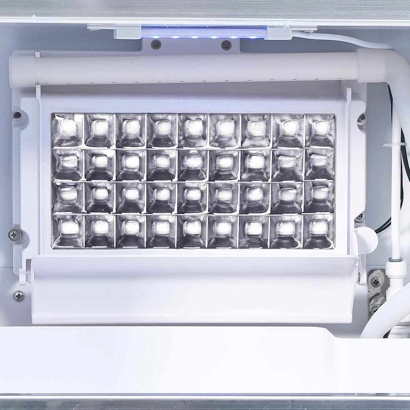 Electronice si Electrocasnice - Aparate frigorifice - Congelatoare - Maker de cuburi de gheata cu usa Argintiu 43 x 40 x 71 cm - Infinity.ro