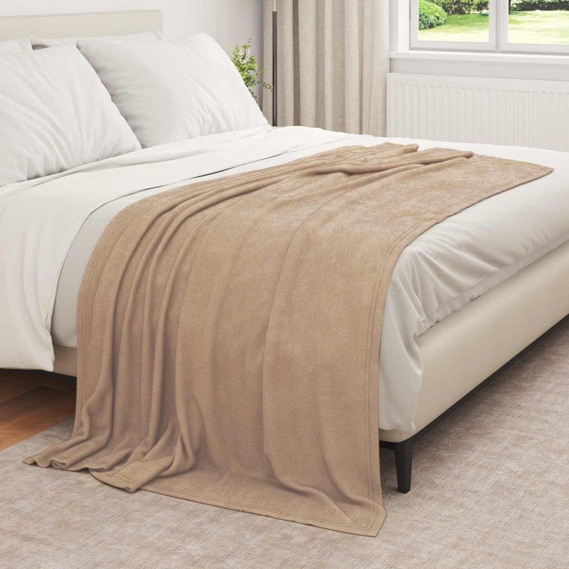 Casa si Gradina - Textile si covoare - Pături și cuverturi - Pături - Patura Culoare Camila 210 x 140 cm Molton - Infinity.ro