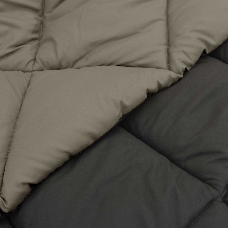 Casa si Gradina - Textile si covoare - Perne si pilote - Pilote - Duvet de iarna Gri deschis si antracit 200 x 200 cm Microfibra - Infinity.ro