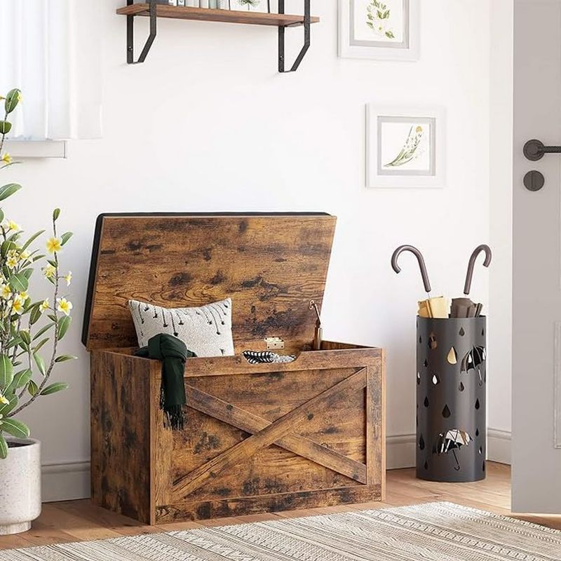 Casa si Gradina - Mobilier - Dulapuri si sifoniere - Dulapuri pantofi - Banca pentru pantofi cu perna, tip cufar de depozitare, stil hambar, 76x40x48cm, maro rustic - Infinity.ro