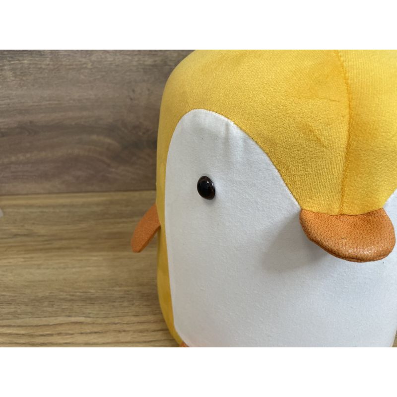 Casa si Gradina - Mobilier - Scaune si fotolii - Tabureti - Taburet pentru copii, 28x25cm, maxim 50kg, model pinguin galben - Infinity.ro