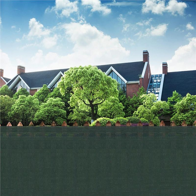 Casa si Gradina - Gradinarit si plante - Sere si solarii - Plasa umbrire si intimitate pentru gard, 1m latime, 50m lungime, 140g densitate, verde - Infinity.ro