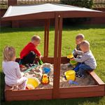 Petshop - Accesorii petshop - Jucarii animale - Jucarii educative - Lada nisip din lemn cu acoperis reglabil, 140x140x121 cm, maro - Infinity.ro