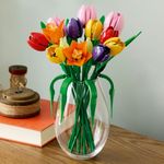 Jucarii, Copii si Bebe - Jucarii si jocuri - Seturi de constructie si cuburi - Seturi de constructie - LEGO Botanicals Buchet de lalele 11501 - Infinity.ro