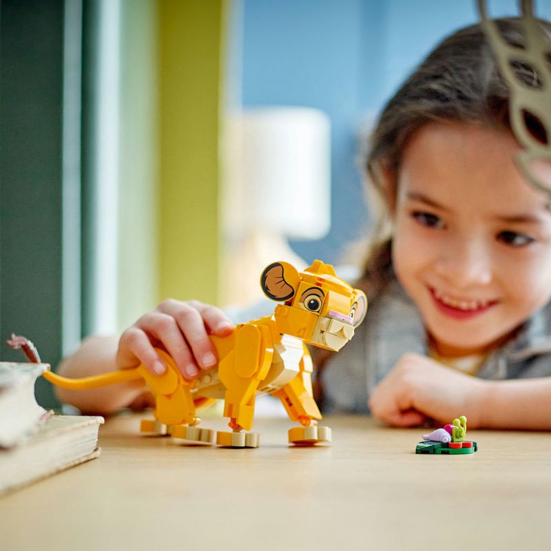Jucarii, Copii si Bebe - Jucarii si jocuri - Seturi de constructie si cuburi - Seturi de constructie - LEGO Disney Simba Regele Leu 43243 - Infinity.ro
