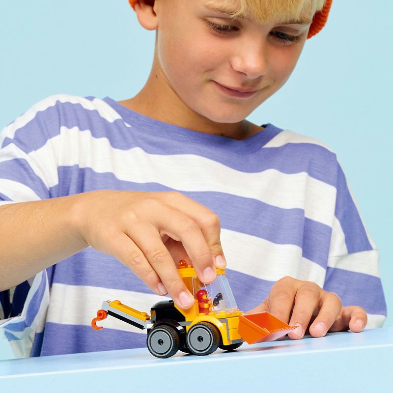 Jucarii, Copii si Bebe - Jucarii si jocuri - Seturi de constructie si cuburi - Seturi de constructie - LEGO City Vehicule – Incarcator de Constructii 60483 - Infinity.ro
