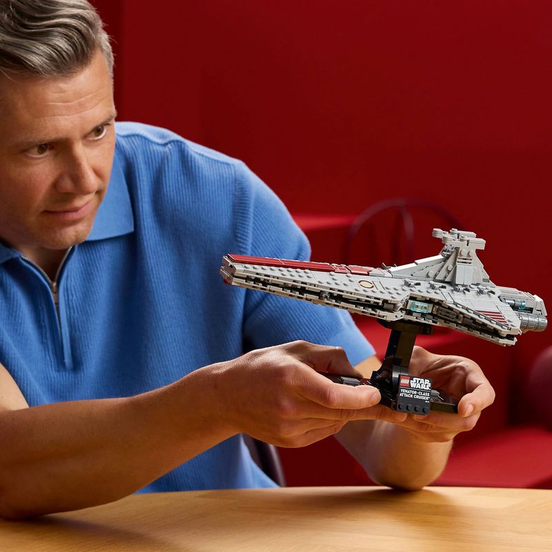 Jucarii, Copii si Bebe - Jucarii si jocuri - Seturi de constructie si cuburi - Seturi de constructie - LEGO Star Wars Crucisator de Atac Clasa Venator 75441 - Infinity.ro