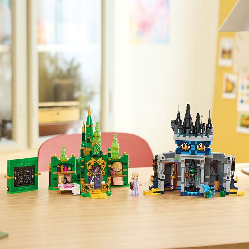 Jucarii, Copii si Bebe - Jucarii si jocuri - Seturi de constructie si cuburi - Seturi de constructie - LEGO Wicked: Emerald City si Castelul Kiamo Ko 75689 - Infinity.ro
