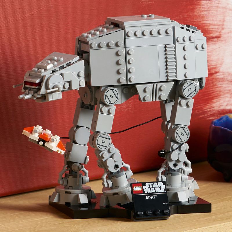 Jucarii, Copii si Bebe - Jucarii si jocuri - Seturi de constructie si cuburi - Seturi de constructie - LEGO Star Wars AT-AT Batalia de pe Hoth 75440 - Infinity.ro