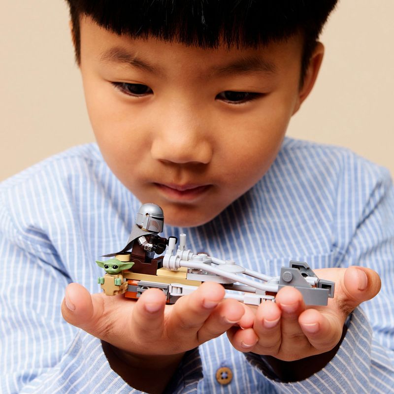 Jucarii, Copii si Bebe - Jucarii si jocuri - Seturi de constructie si cuburi - Seturi de constructie - LEGO Star Wars Motocicleta Rapida a lui Mandalorian si Grogu 75436 - Infinity.ro