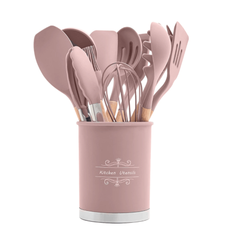 Casa si Gradina - Bucatarie si vesela - Ustensile bucatarie - Seturi ustensile de bucatarie - Set 13 Ustensile ROZ antiaderente de Bucatarie din silicon cu maner de Bambus calitate PREMIUM - Infinity.ro
