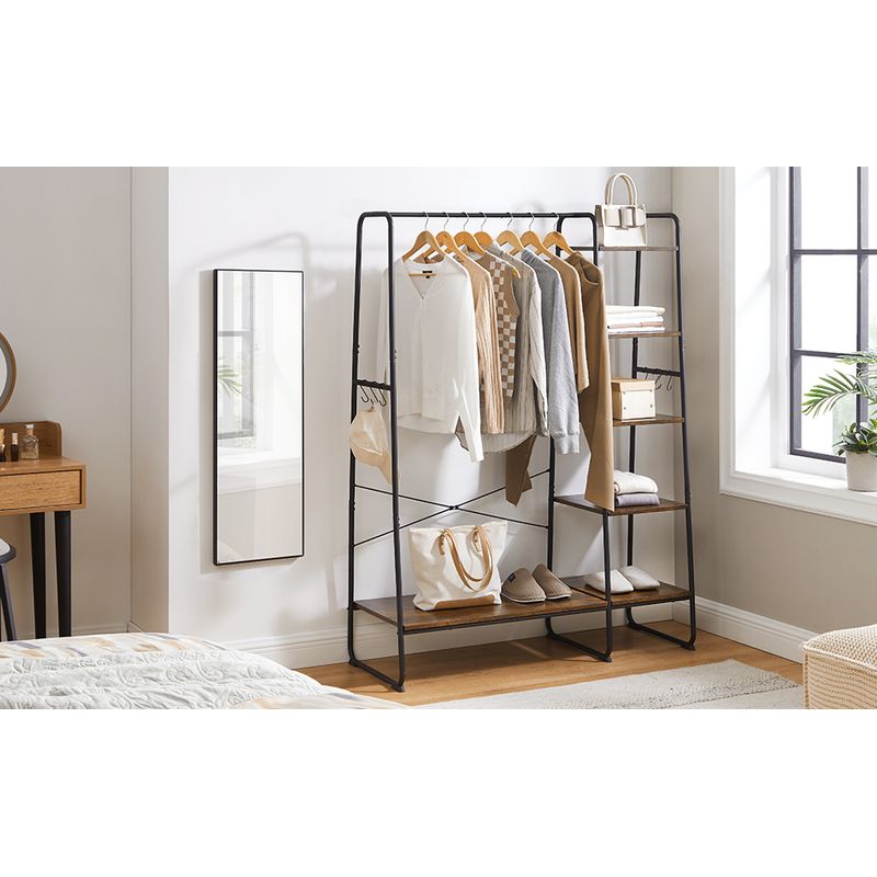 Casa si Gradina - Mobilier - Organizare si depozitare - Cuiere - Raft pentru haine cu suport pentru pantofi, 5 polite, 6 carlige laterale, 45x120x160cm, maro rustic si negru - Infinity.ro