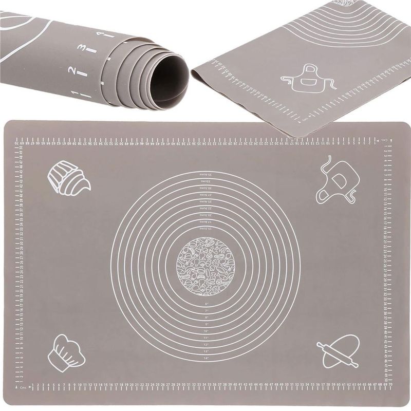 Casa si Gradina - Bucatarie si vesela - Ustensile bucatarie - Forme prajituri - Plansa din silicon alimentar de framantat aluat, rezistenta la temperaturi ridicate, 65x45cm, gri - Infinity.ro