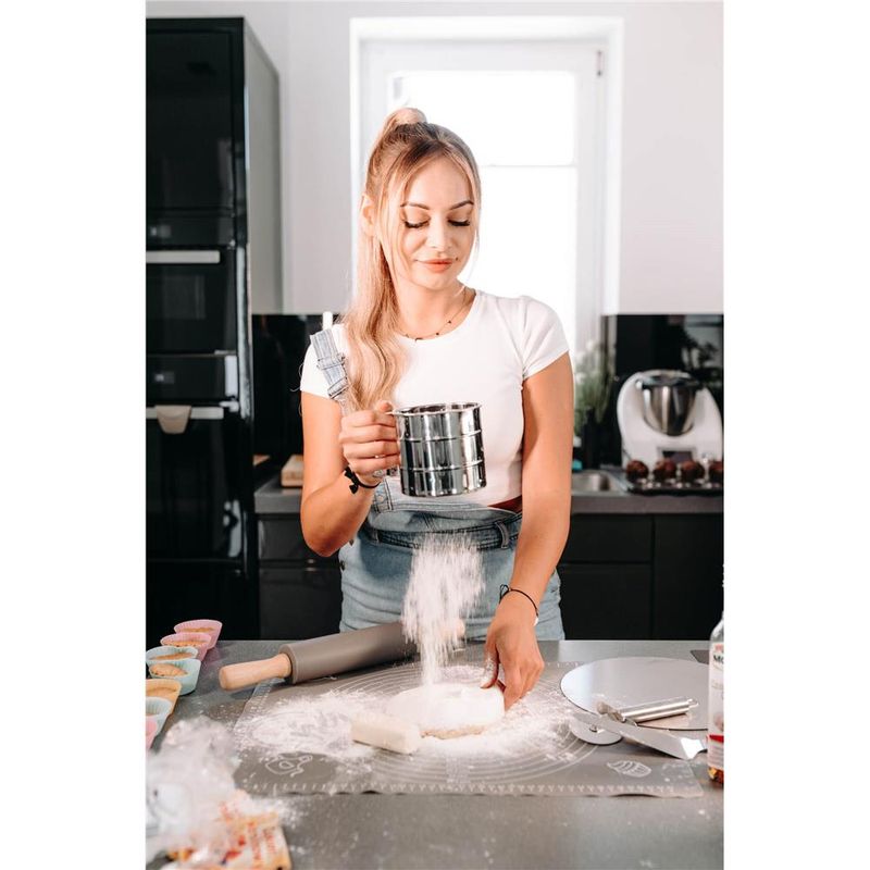 Casa si Gradina - Bucatarie si vesela - Ustensile bucatarie - Forme prajituri - Plansa din silicon alimentar de framantat aluat, rezistenta la temperaturi ridicate, 65x45cm, gri - Infinity.ro