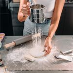 Casa si Gradina - Bucatarie si vesela - Ustensile bucatarie - Forme prajituri - Plansa din silicon alimentar de framantat aluat, rezistenta la temperaturi ridicate, 65x45cm, gri - Infinity.ro