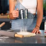 Casa si Gradina - Bucatarie si vesela - Ustensile bucatarie - Forme prajituri - Plansa din silicon alimentar de framantat aluat, rezistenta la temperaturi ridicate, 65x45cm, gri - Infinity.ro