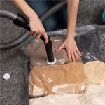 Casa si Gradina - Mobilier - Organizare si depozitare - Organizatoare pentru sertare si dulapuri - Set 10 saci de vidat haine, 4 dimensiuni diferite, transparent - Infinity.ro