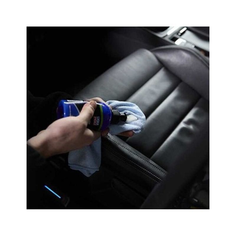 Auto si Moto - Intretinere auto - Produse curatare auto - Solutie intretinere si protectie piele Liqui Moly 250ml - Infinity.ro