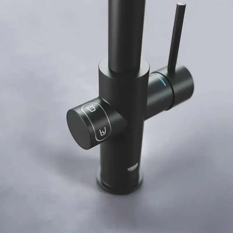 Casa si Gradina - Sanitare - Chiuveta bucatarie si accesorii - Baterii bucatarie - Baterie bucatarie Grohe Blue Home pipa tip L si Starter Kit negru mat - Infinity.ro