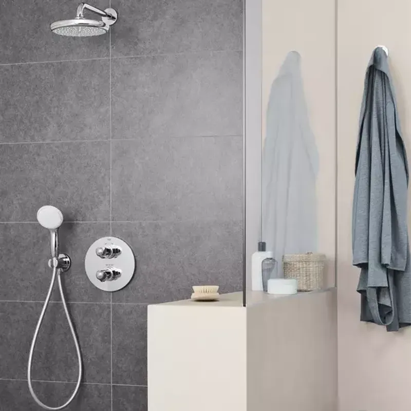 Casa si Gradina - Sanitare - Cazi si cabine de dus - Coloane si seturi de dus - Set de dus cu porter Grohe Tempesta 100 cu 2 jeturi crom lucios - Infinity.ro