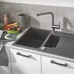 Casa si Gradina - Sanitare - Chiuveta bucatarie si accesorii - Baterii bucatarie - Baterie bucatarie cu dus extractabil Grohe Minta 2 tipuri de jet antracit periat Hard Graphite - Infinity.ro